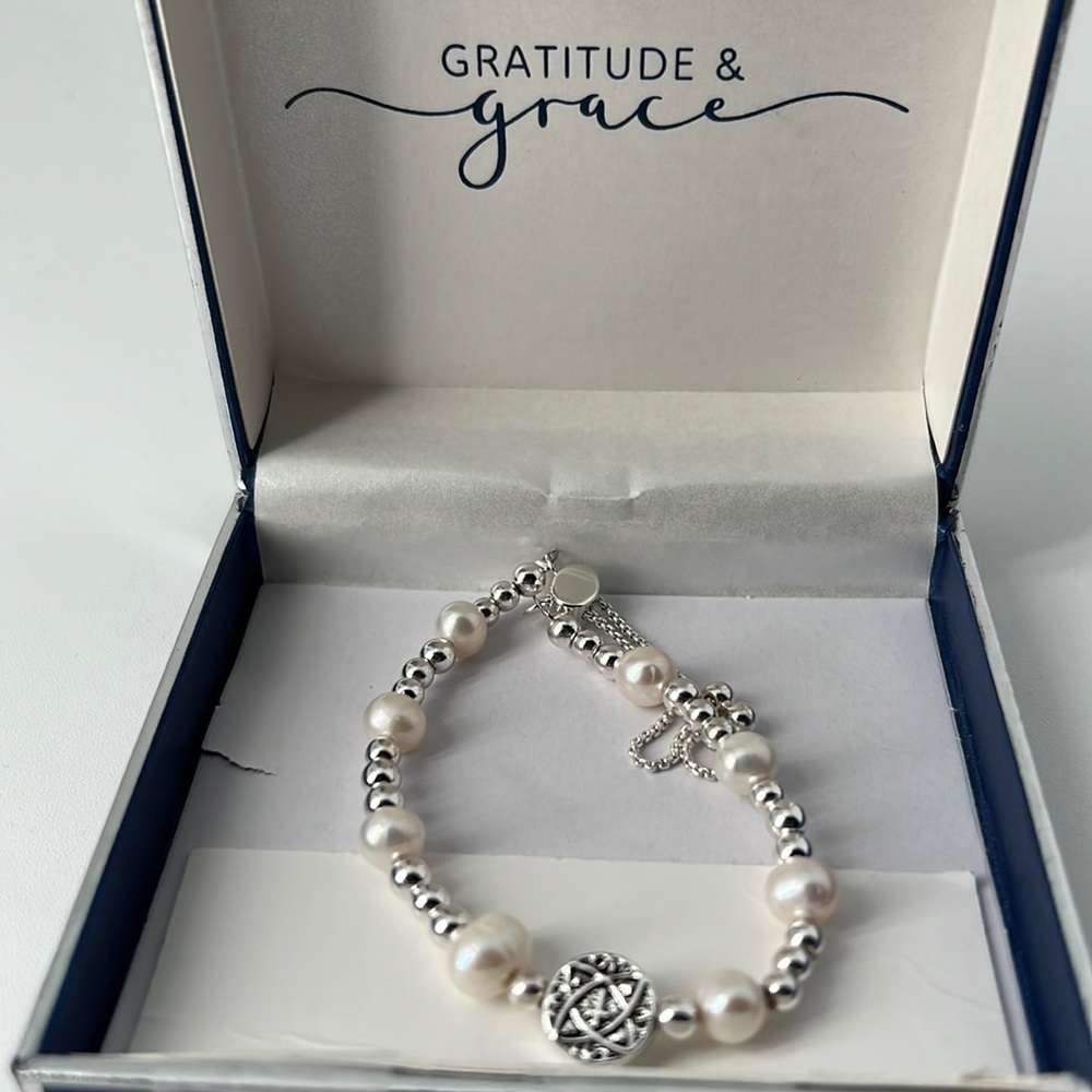 Gratitude & Grace Pearl Charm Bracelet
